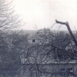Poškozené domy v Nové Vinoři